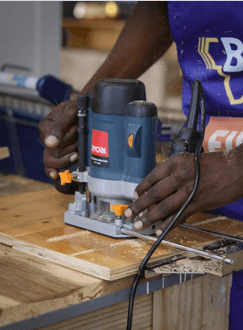 How Quality Control in Plywood Manufacturing Protects Contractors From Costly Replacements