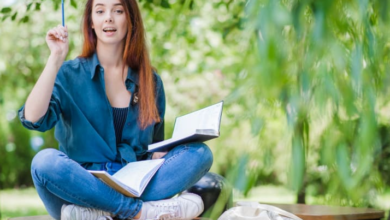 Online Exam Assistance for College Students Facing Massive Pressure